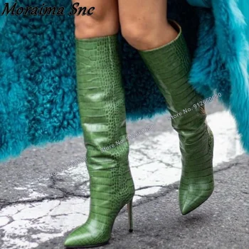 Moraima Snc/ Зеленые Слипоны с принтом аллигатора для женщин, Сапоги до колена с острым носком, Высокие Сапоги на шпильке, Обувь для Подиума на высоком каблуке